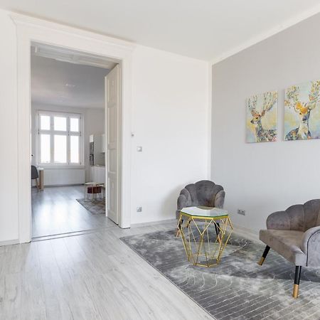 Designer Apartment On The Budapest Broadway With 2Br And Ac Екстер'єр фото