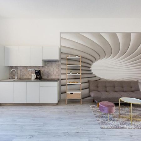 Designer Apartment On The Budapest Broadway With 2Br And Ac Екстер'єр фото