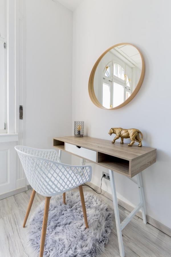 Designer Apartment On The Budapest Broadway With 2Br And Ac Екстер'єр фото