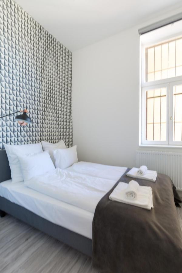 Designer Apartment On The Budapest Broadway With 2Br And Ac Екстер'єр фото